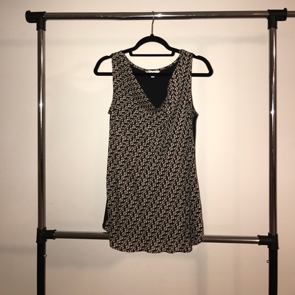 CAbi Black and White Sleeveless Top - Picture 1 of 4
