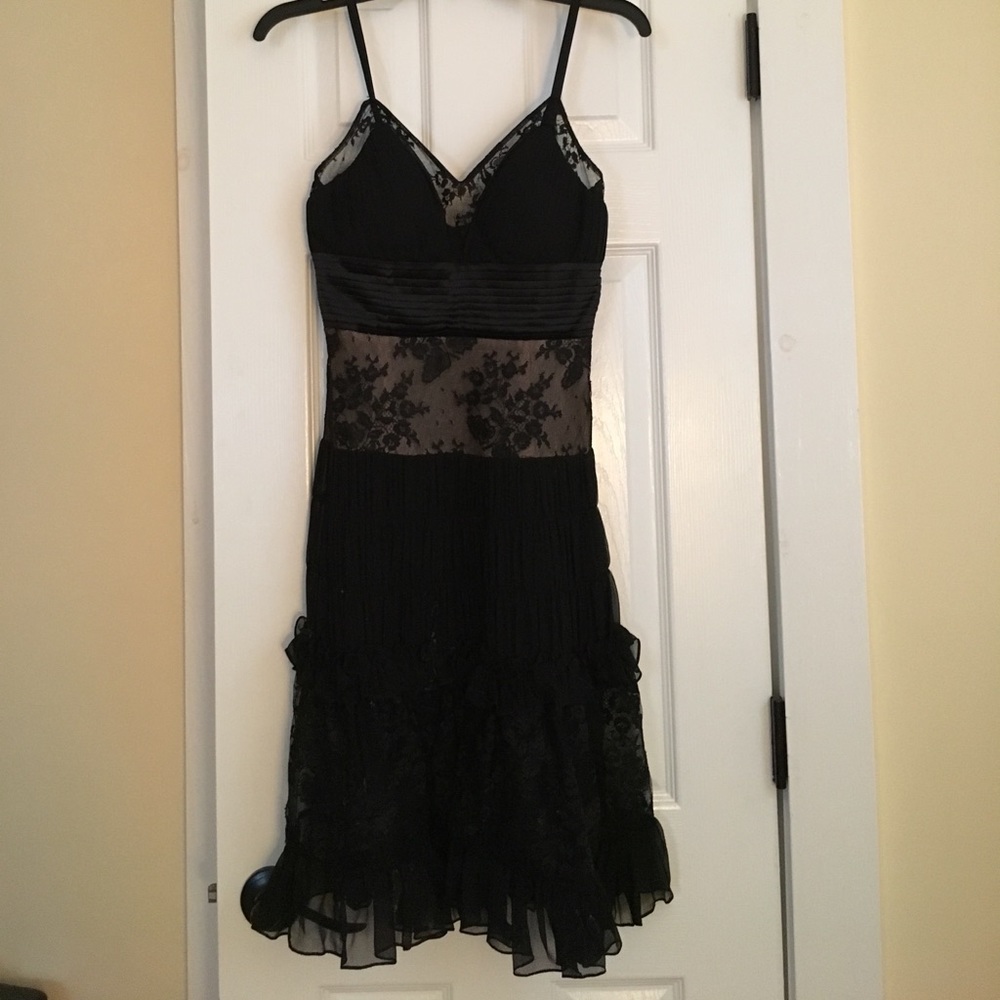 Black lace Basix II cocktail 👗dress SILK!! Size 2