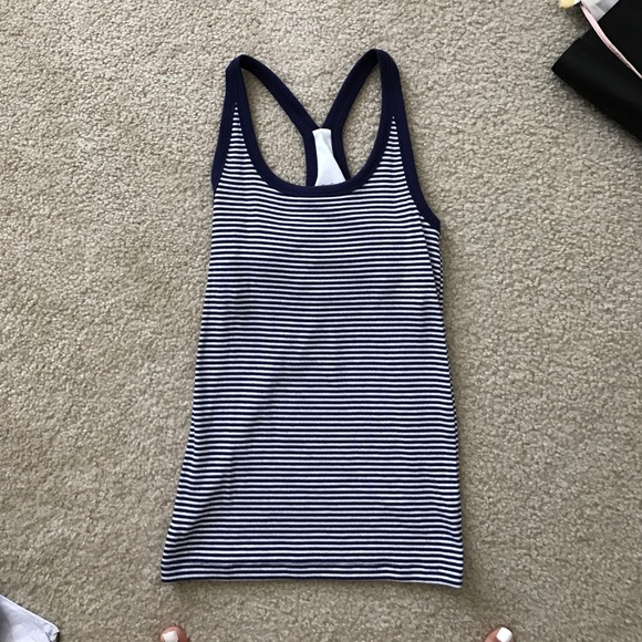 GAP Tops - NWOT Gap Body Top