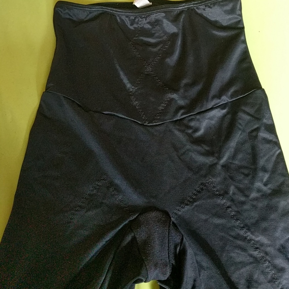 Sz XL black shapewear