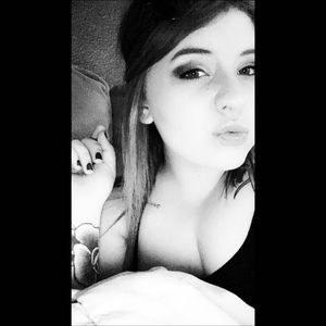 Meet your Posher, Tiffini