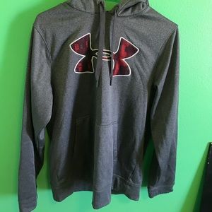 Large men's under armour sweatshirt never worn