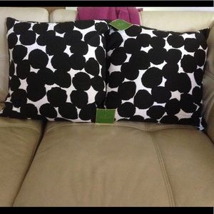 Kate Spade ♠️ Random-Dot Pillows (1 pr)