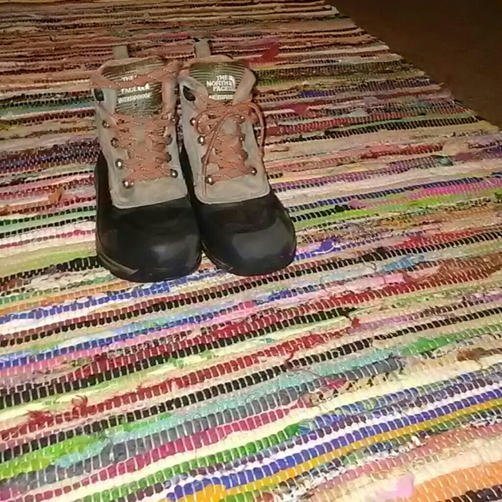 The North Face Boys most comfort winter snow boots