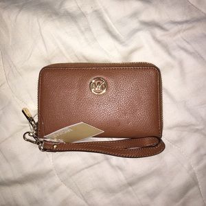 Michael Kors wallet/wristlet