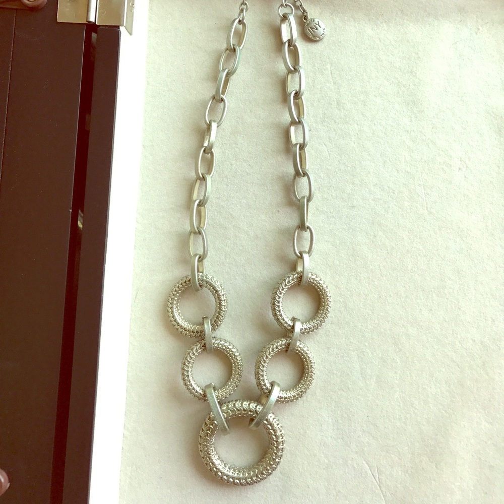 Jones New York necklace