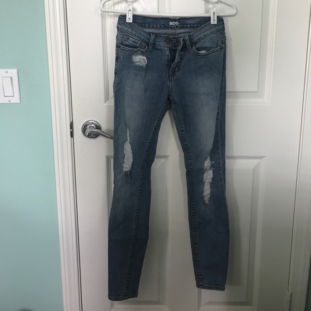 BDG Medium Wash Distressed Jeans