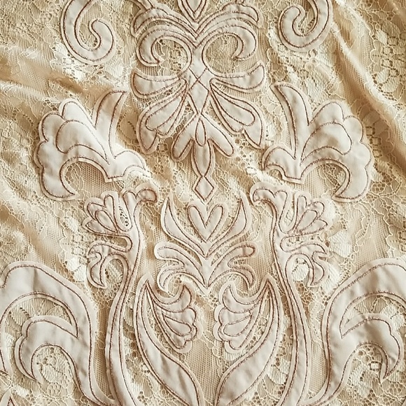 Ann Taylor  net light peach top - Picture 3 of 4