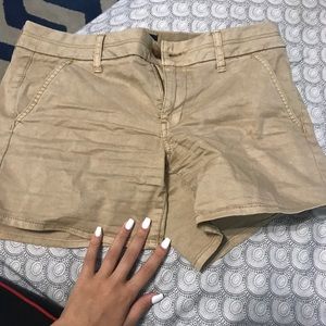 Khaki American eagle shorts