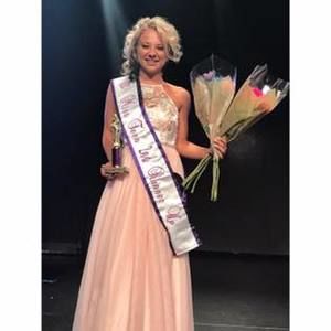 Meet your Posher, Makayla