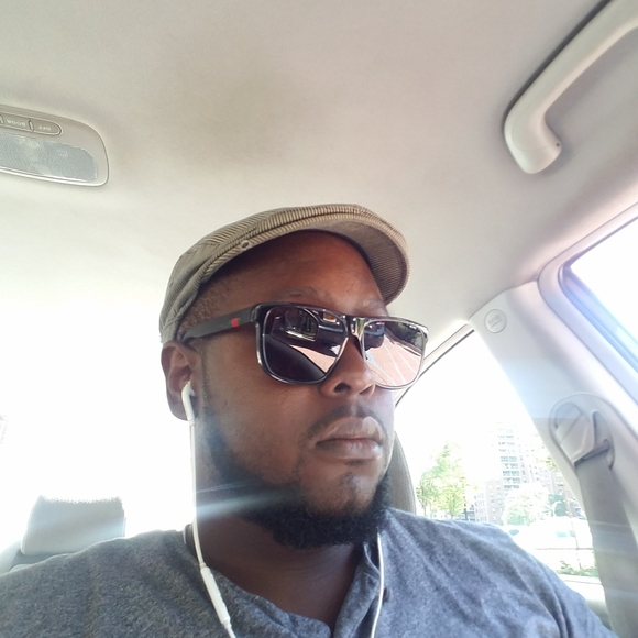 Meet your Posher, Odell - Picture 1 of 1