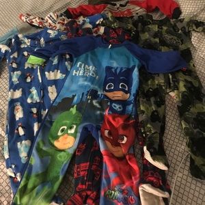Used baby boy one piece sleepwear ( 24 mths -3T)