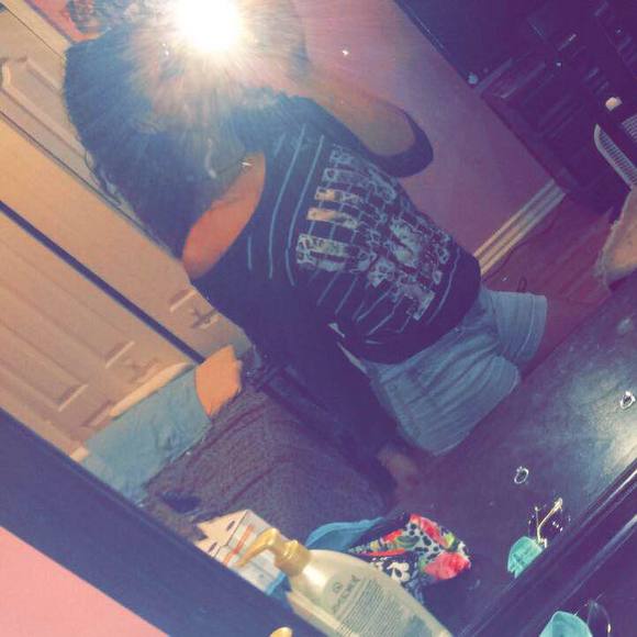 Meet your Posher, Alexis - Picture 1 of 1