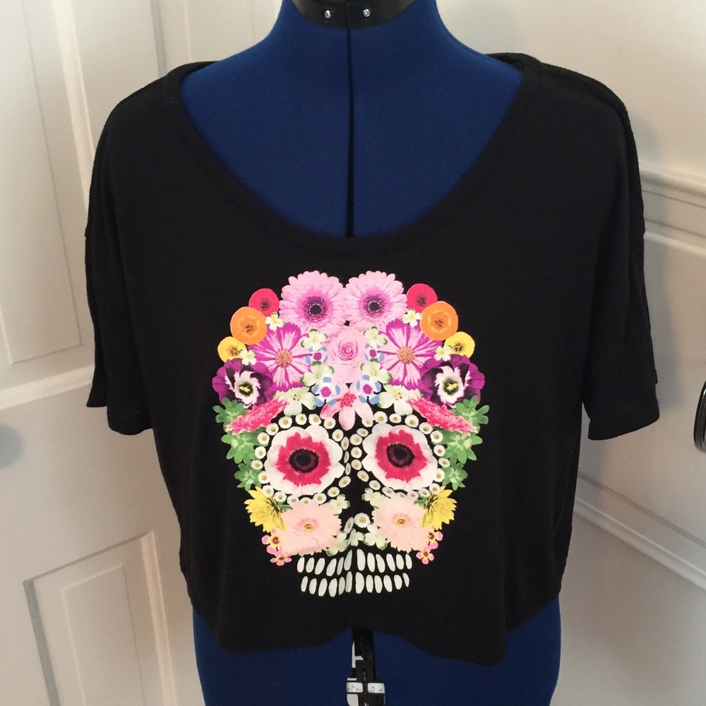 Decree Crop Top