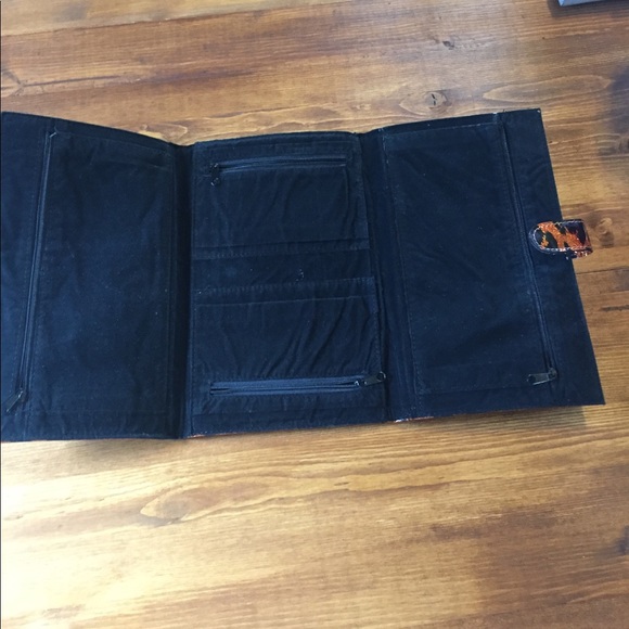 Clutch - Picture 2 of 6