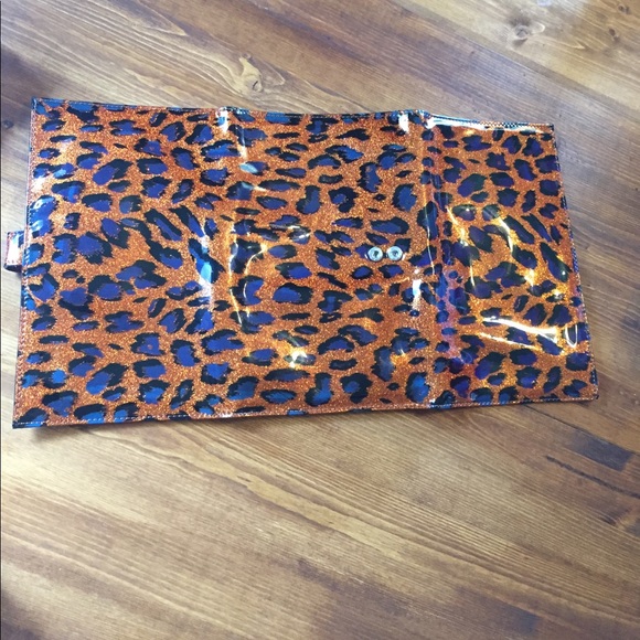 Clutch - Picture 3 of 6