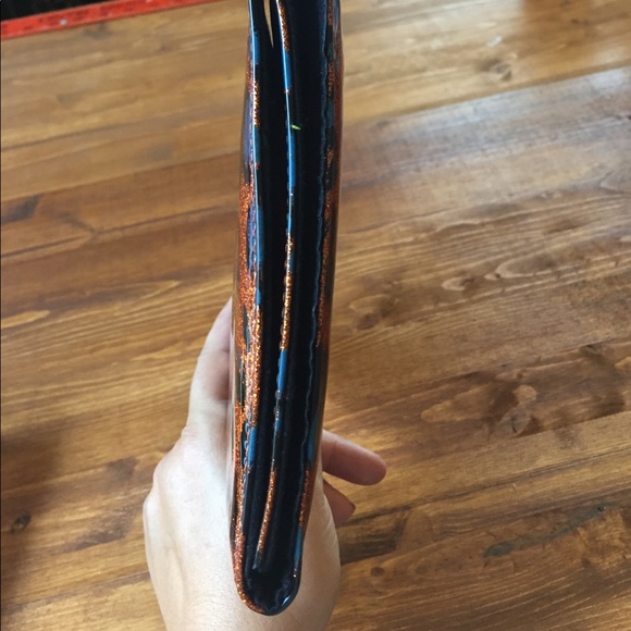 Clutch - Picture 6 of 6