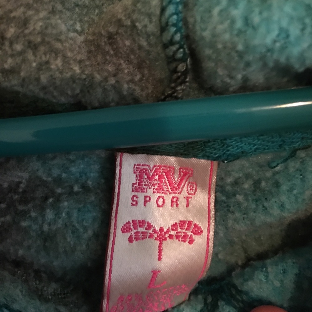 Cute Sweatshirt! - Picture 2 of 2