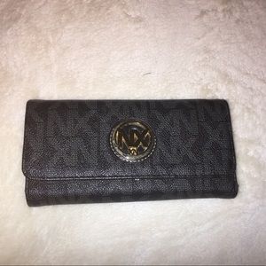 FAKE MICHAEL KORS WALLET