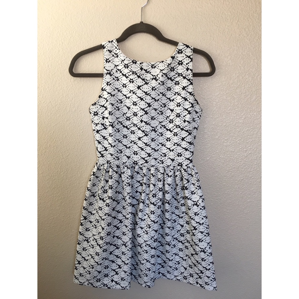 Saks Fifth Ave. Black & White Dress