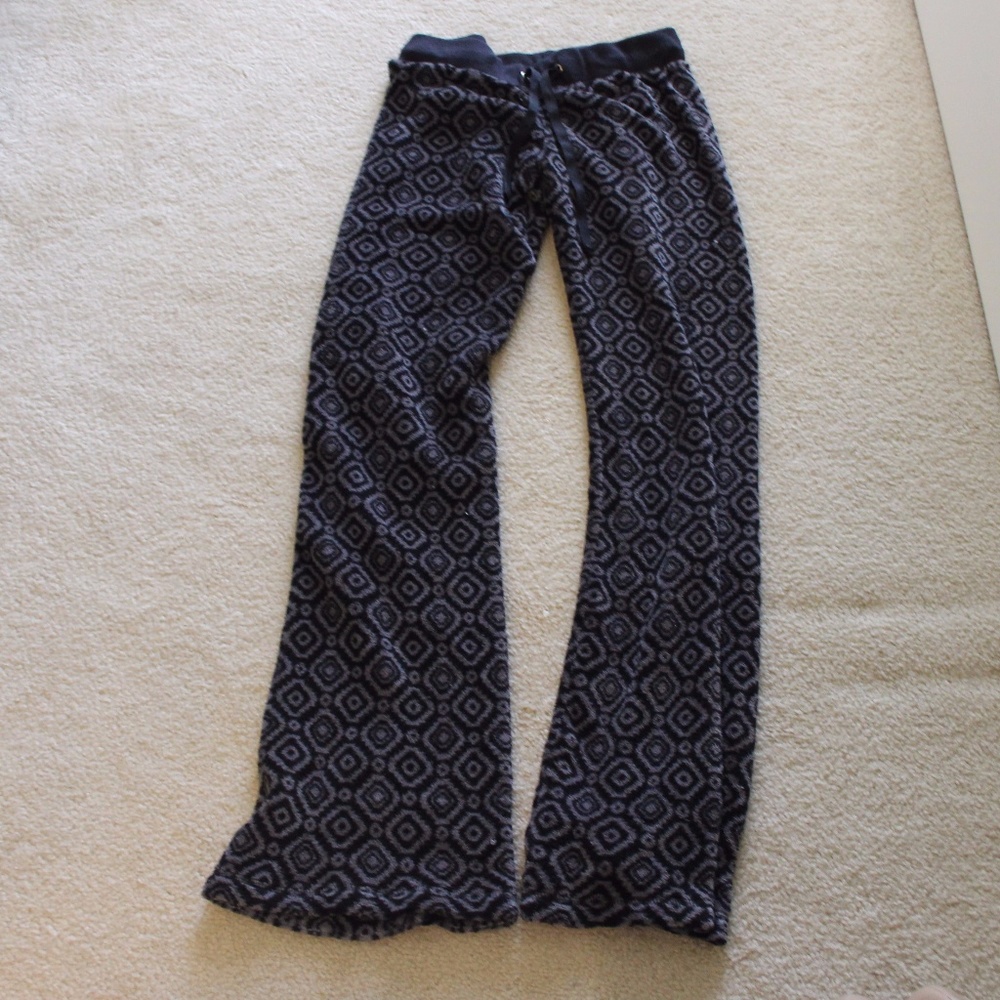 Patterned black and grey pajama pants