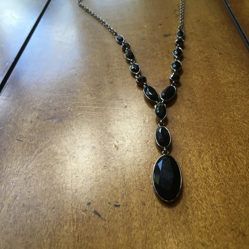 Black jewel necklace