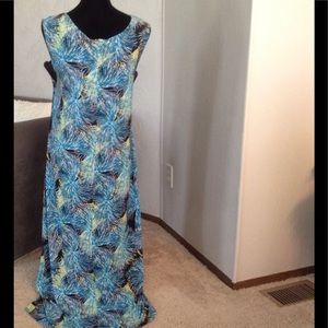 AVENUE Dresses - Blue & White 'fireworks' Maxi AVENUE Dresses - Blue & White 'fireworks' Maxi