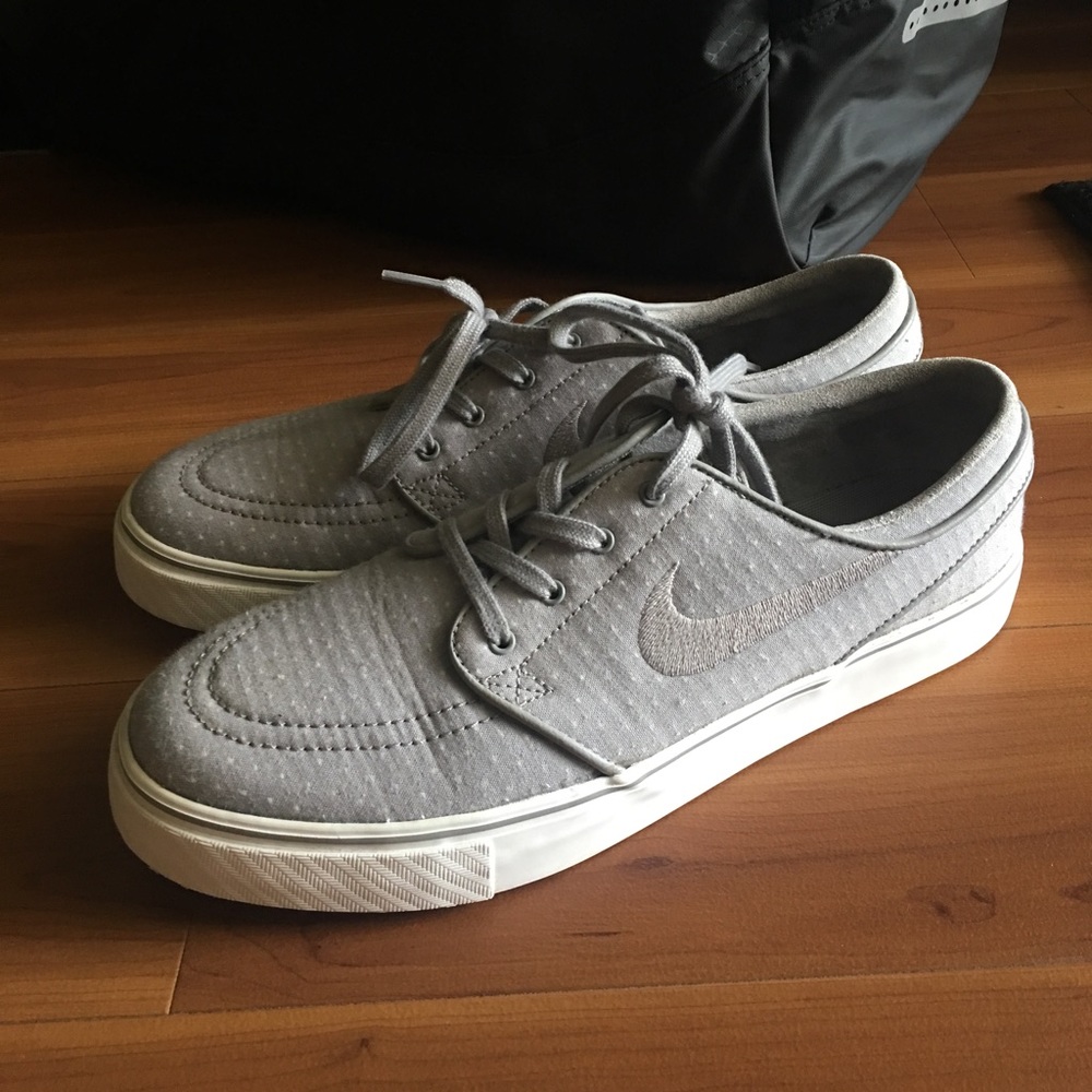 Nike Janoskis