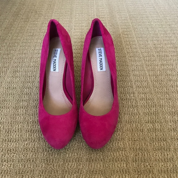 Pink Steve Madden Heels - Picture 1 of 5