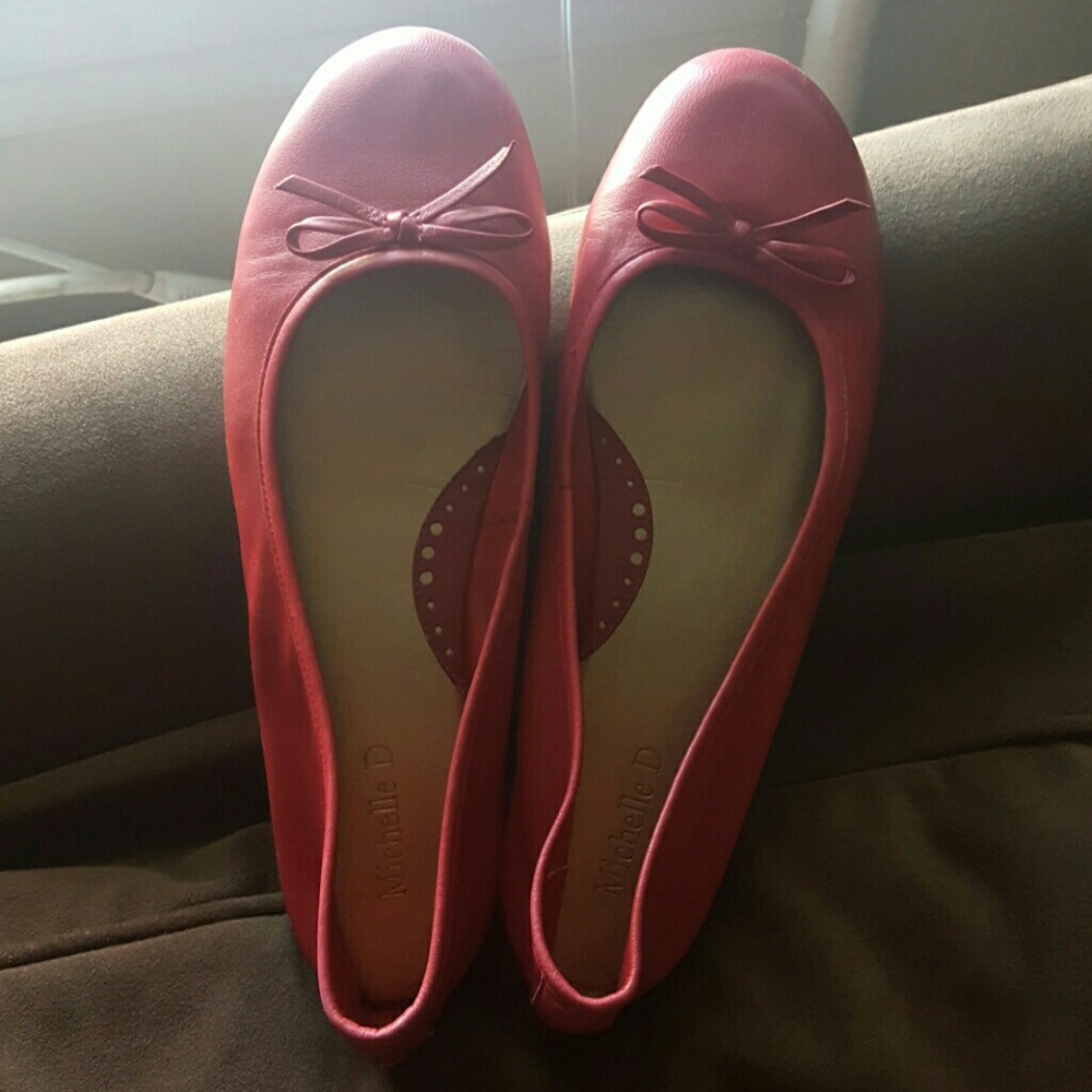 Michelle D Leather Flats