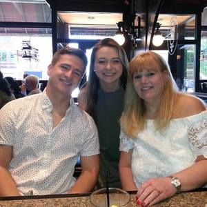 Meet your Posher, Charlotte