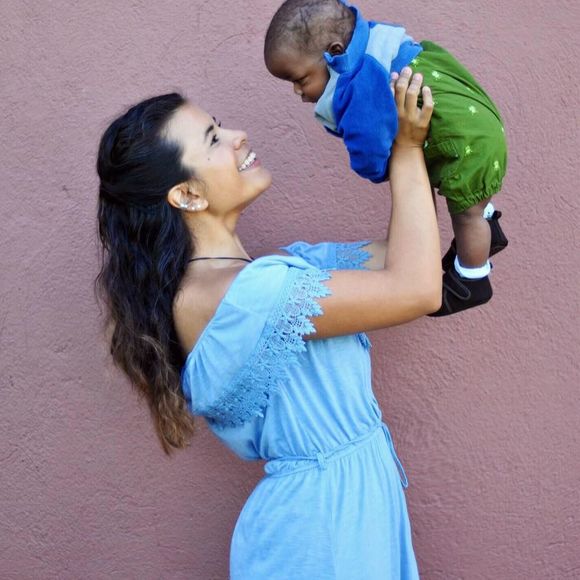 Meet your Posher, Laura - Picture 1 of 1