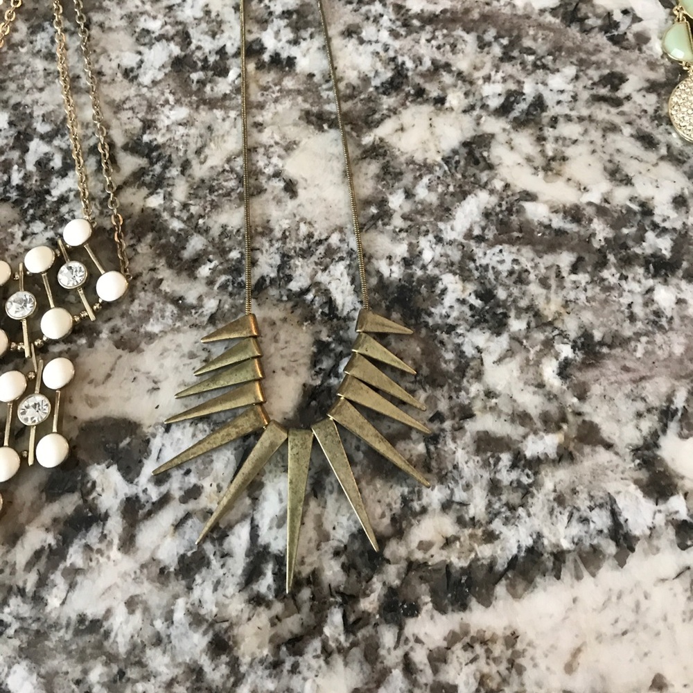 Necklaces - Picture 4 of 4