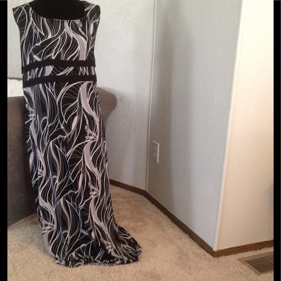 AVENUE Dresses & Skirts - Black, Grey, & White Maxi AVENUE Dresses & Skirts - Black, Grey, & White Maxi