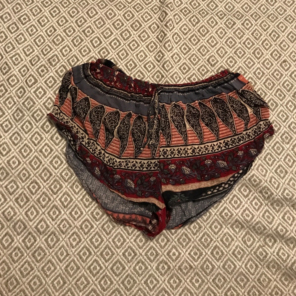 Flowy printed urban renewal shorts
