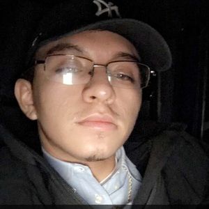 Meet your Posher, Adan