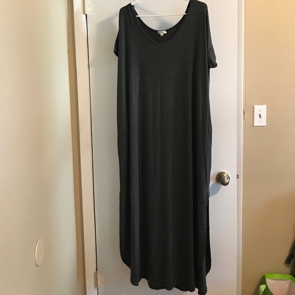Oversized maxi dress! - Picture 3 of 4