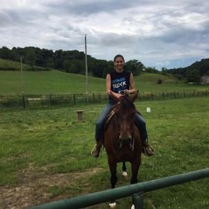 Meet your Posher, Brooke