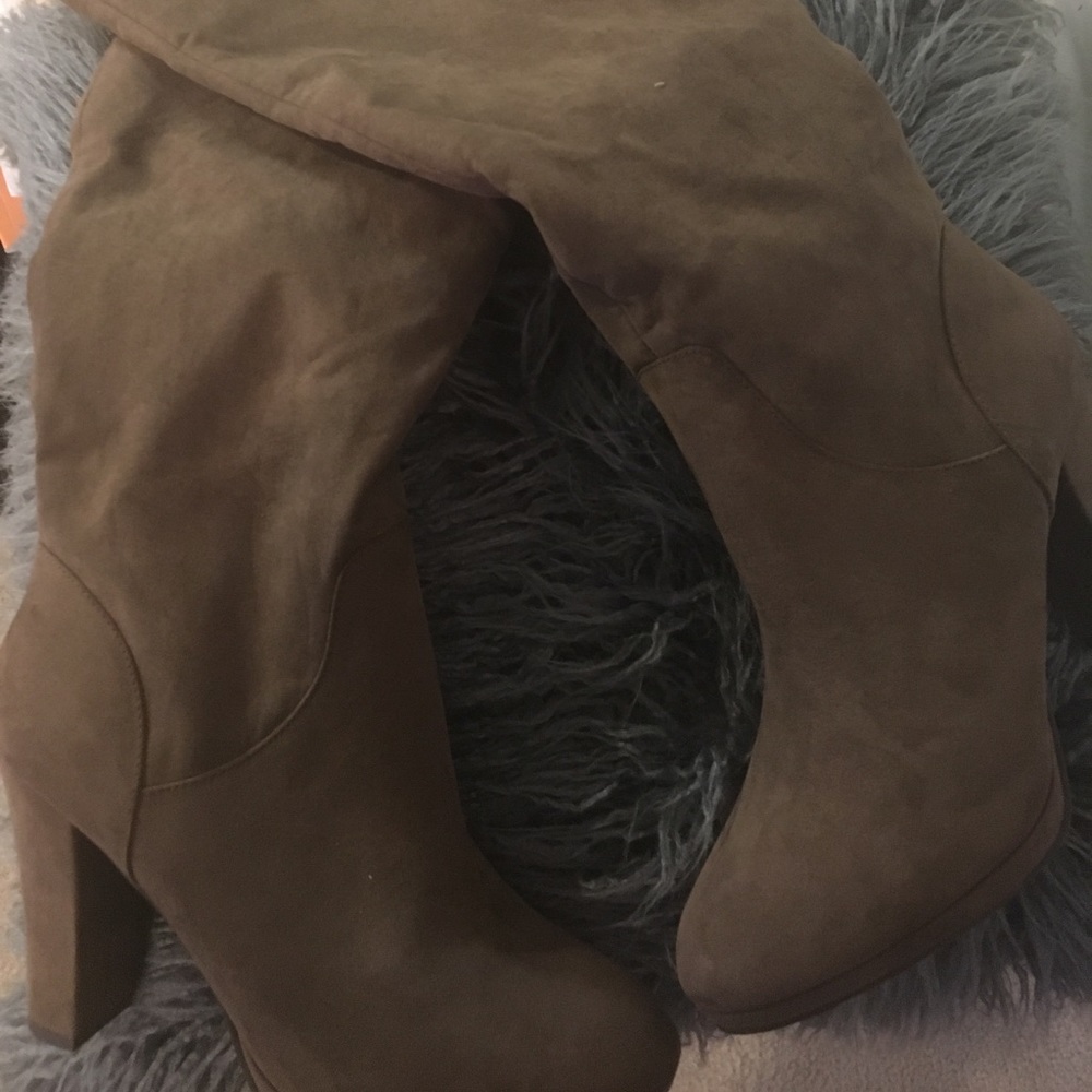 Forever 21 Suede Knee-High Boots