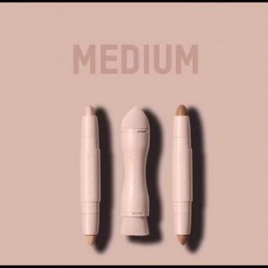 *BRAND NEW* KKW Medium Contour Kit