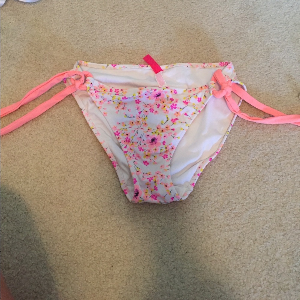 Victoria's Secret bathing suit bottoms