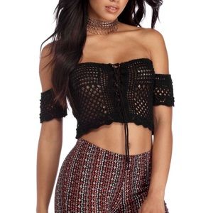 black windsor crochet off shoulder tank