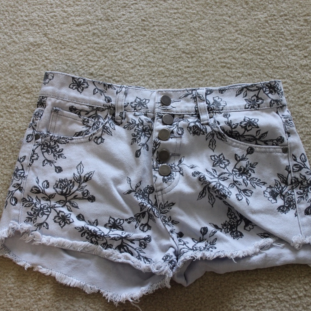 Floral patterned denim shorts