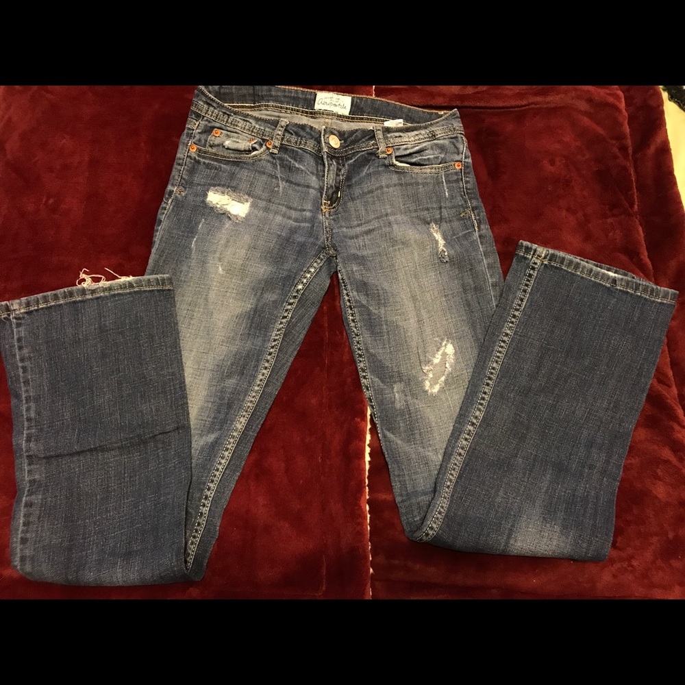 Distressed bootcut jeans size 3/4