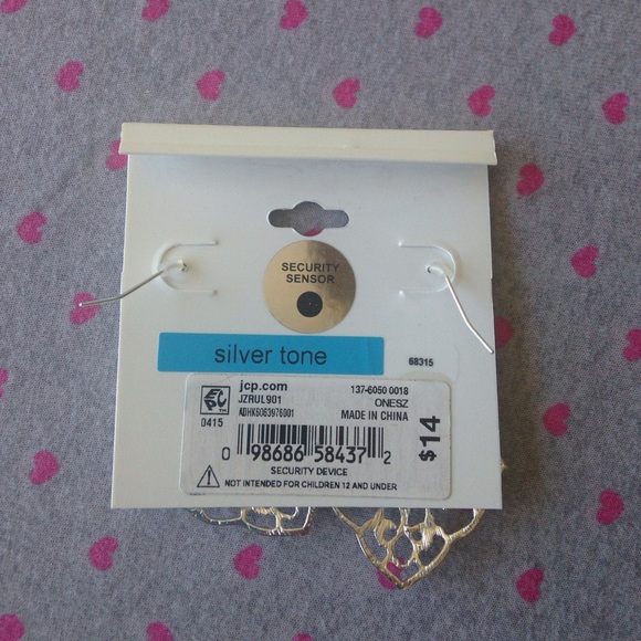 NWT Liz Claiborne silver pierced earrings. - Picture 2 of 2