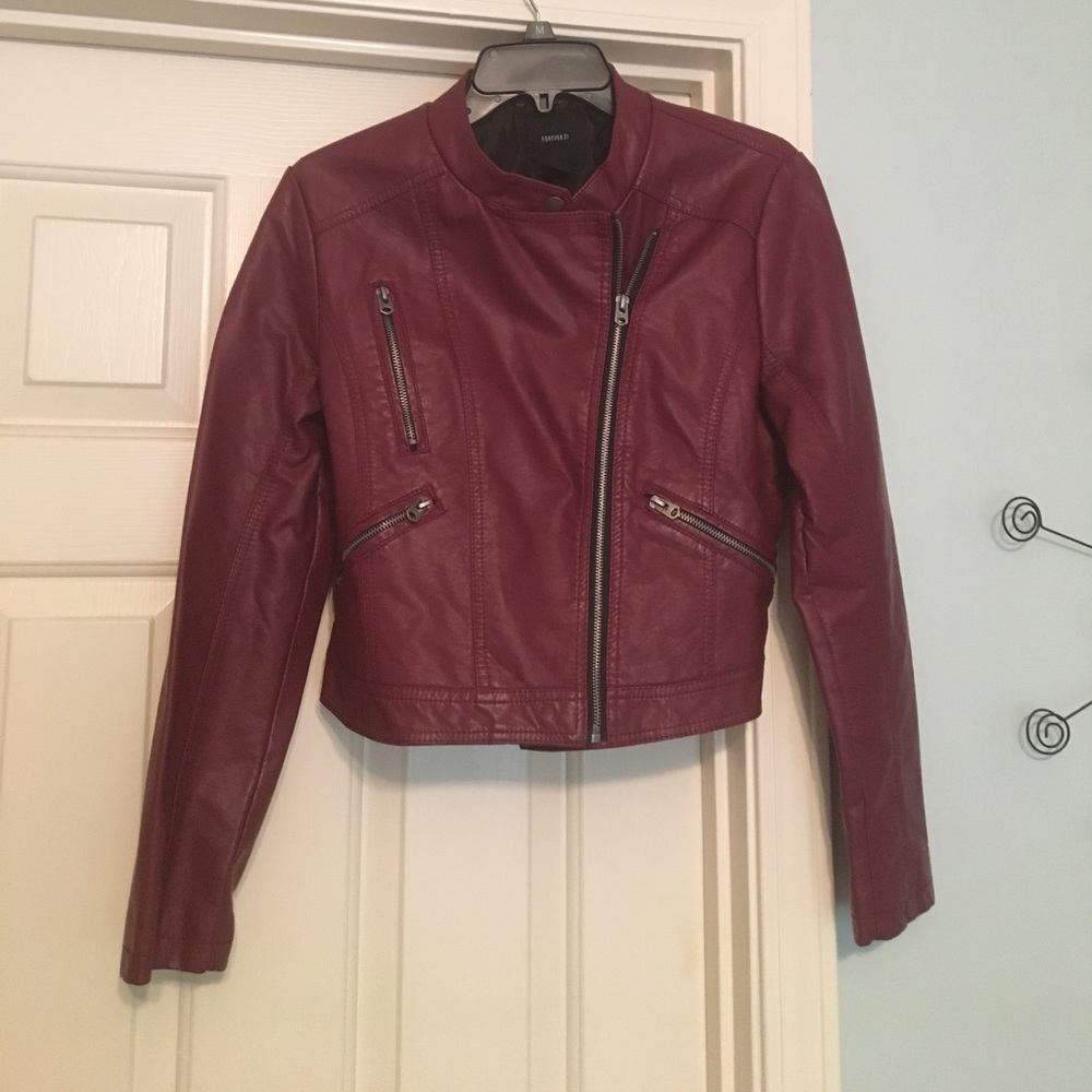 CROPPED FAUX RED LEATHER MOTO JACKET