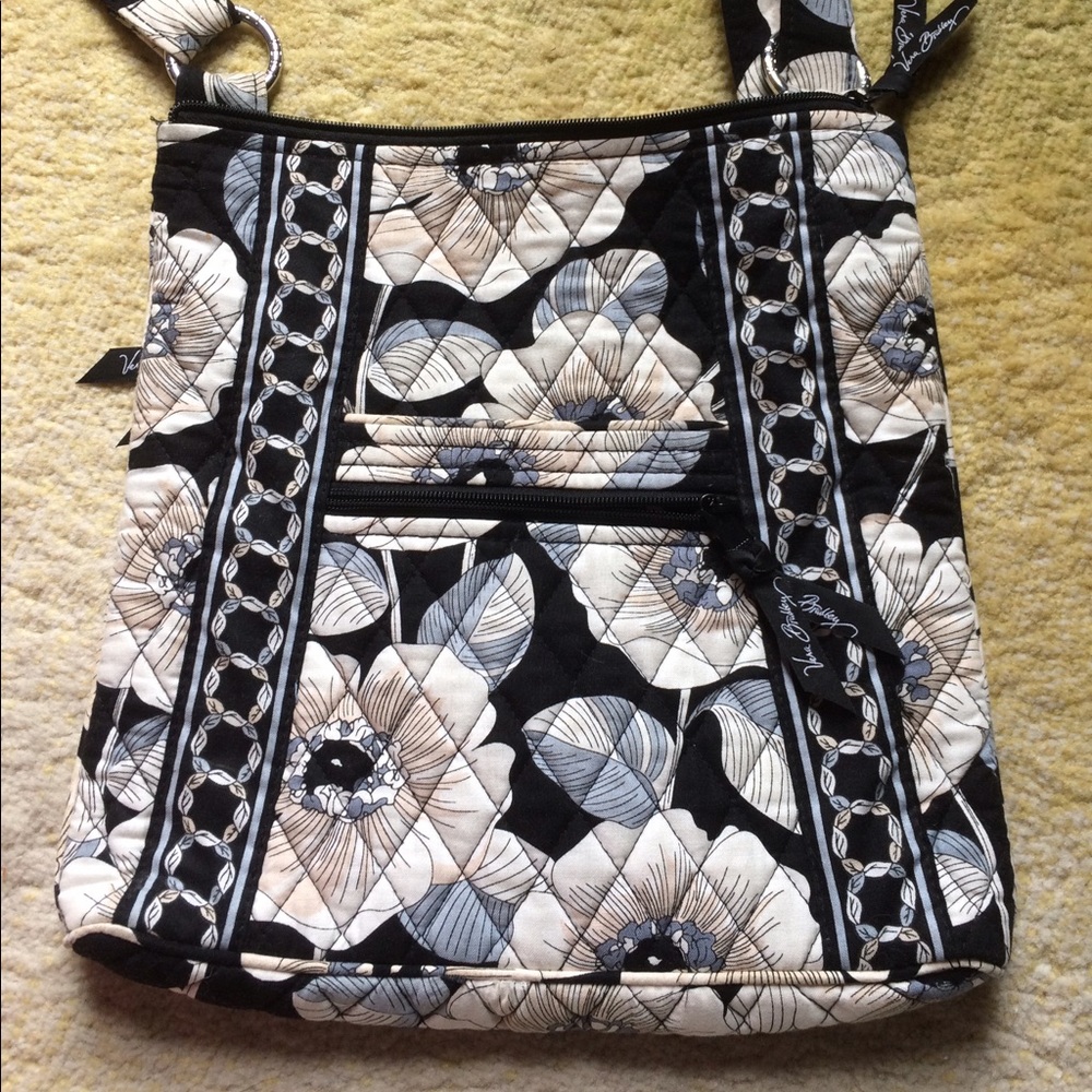 Vera Bradley black and gray purse