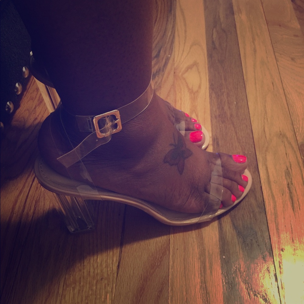 Clear heel shoes