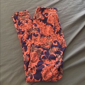 Lularoe leggings OS.