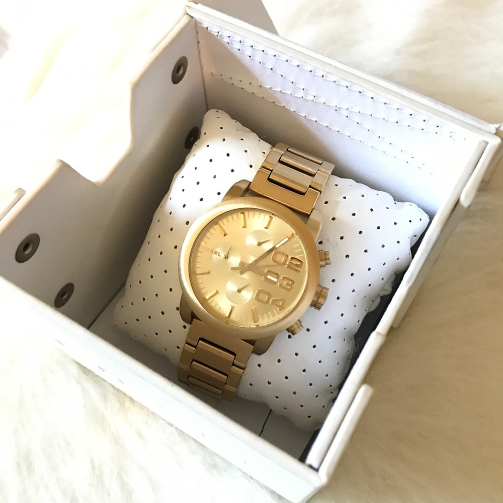 EUC Matte Gold Diesel watch